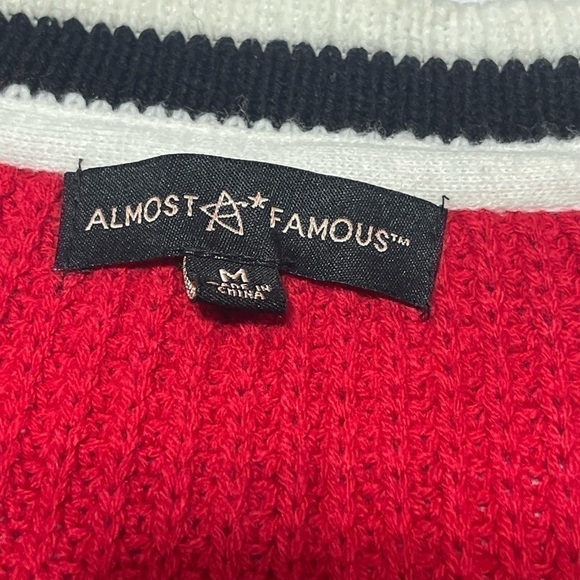ALMOST FAMOUS Juniors' Cable Knit Buttoned V-Neck Varsity Cardigan size Medium - Picture 12 of 16